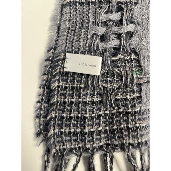 Suntrai of Ireland Wool Scarf Open Weave Gray Black Fringe NWOT *READ* - Picture 8 of 11